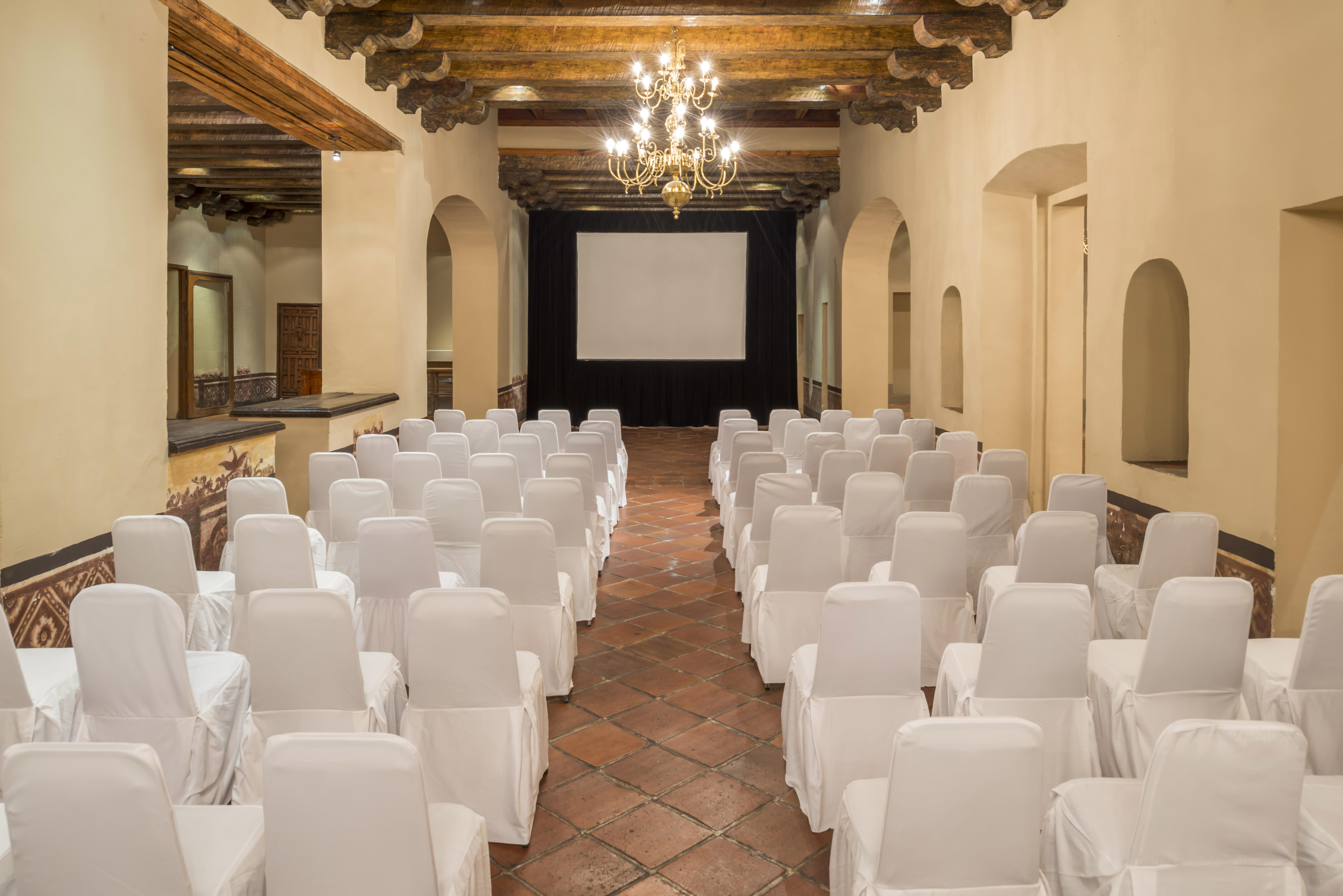 Quinta Real Puebla Hotel Kültér fotó The theater at the Hotel El Mesón