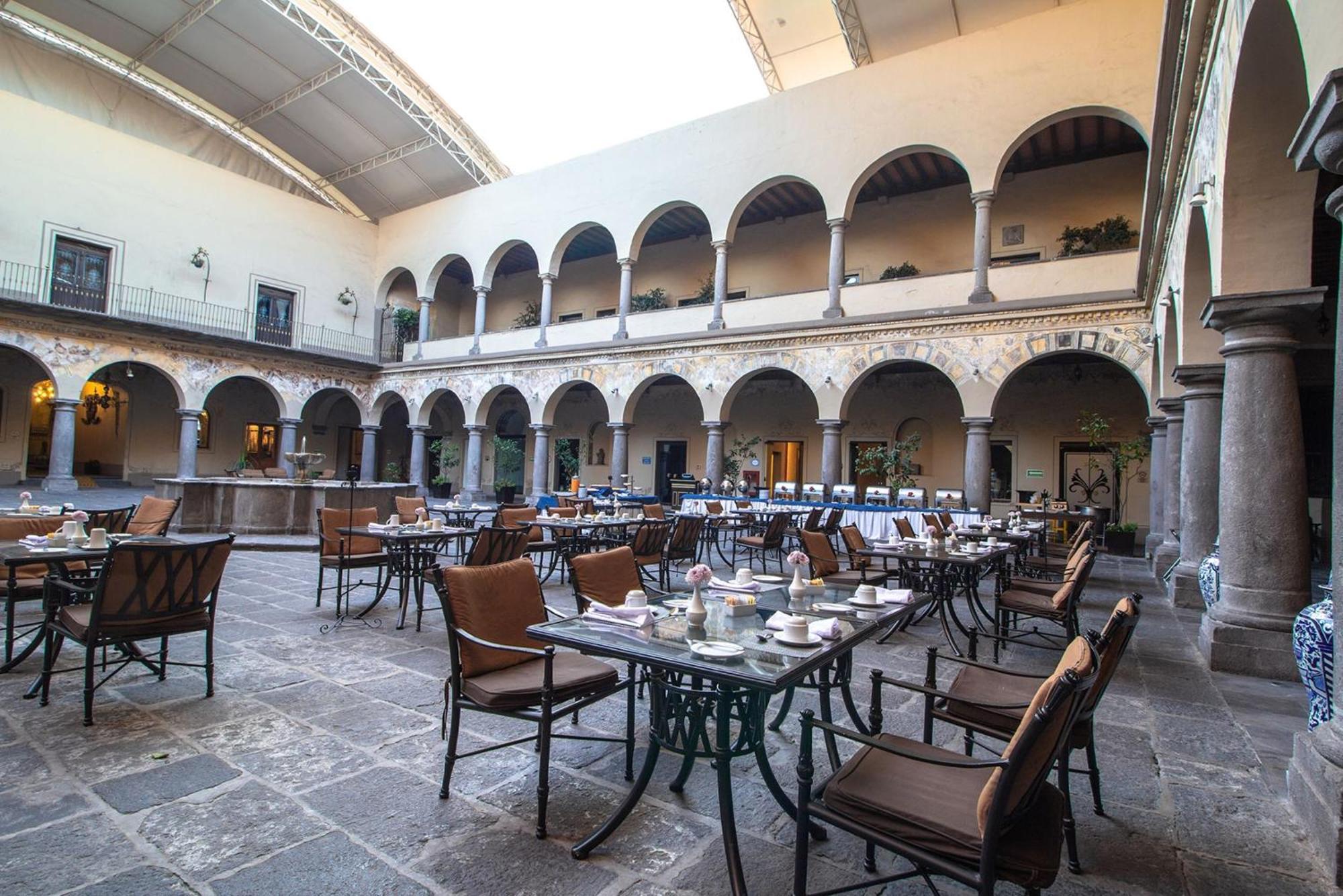 Quinta Real Puebla Hotel Kültér fotó Restaurant in the hotel