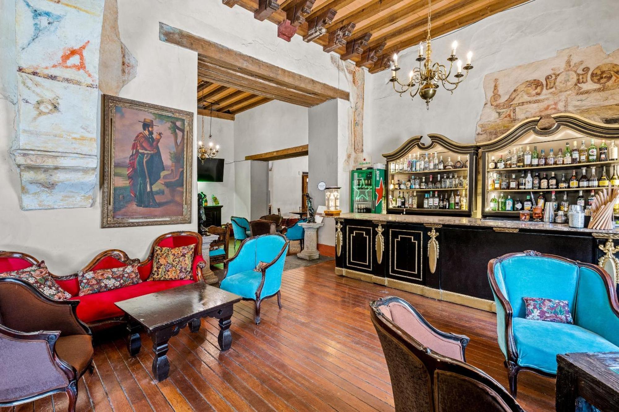 Quinta Real Puebla Hotel Kültér fotó The bar at the Hotel Casa Grande