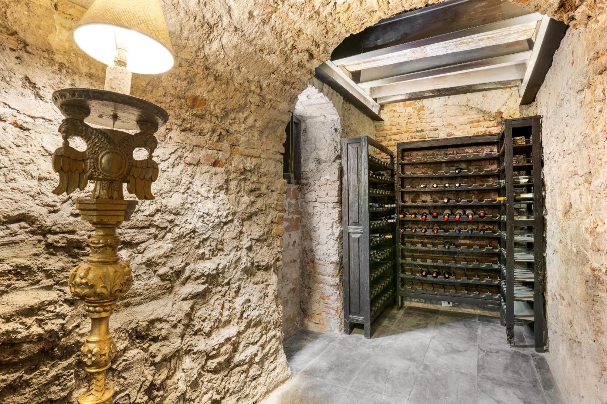 Quinta Real Puebla Hotel Kültér fotó Wine cellar
